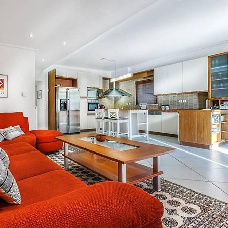 Spacious Apartment In Glyfada Close To The Sea Atenas Exterior foto