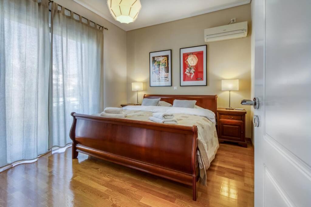 Spacious Apartment In Glyfada Close To The Sea Atenas Exterior foto