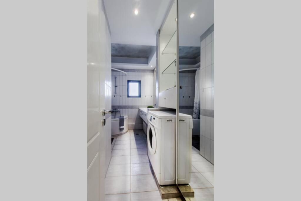 Spacious Apartment In Glyfada Close To The Sea Atenas Exterior foto